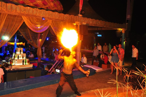 Saturday Night At Edde Sands